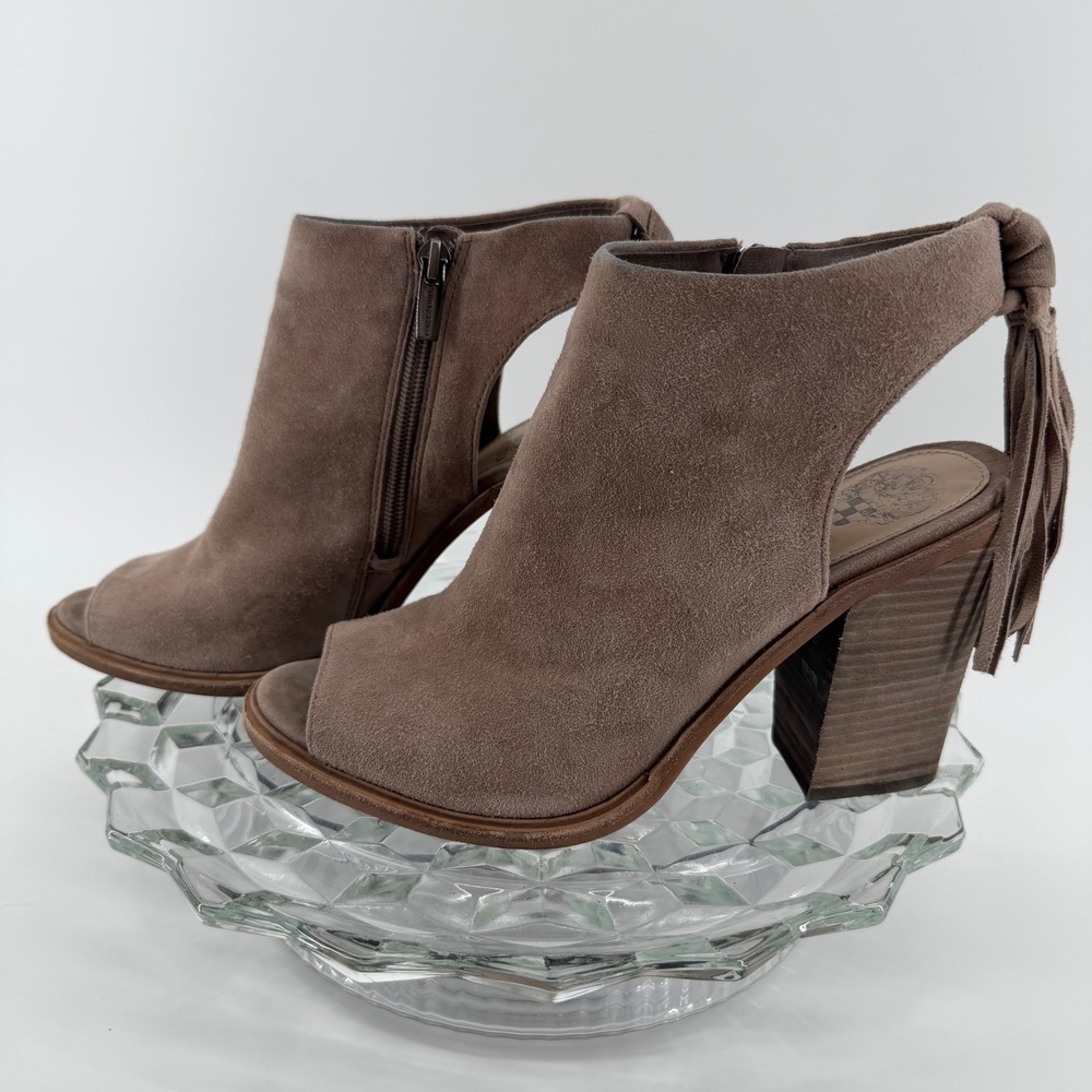 Vince Camuto Kyleena Peep Toe Suede Ankle Boots Fringed Block Heel‎ Taupe 8.5M